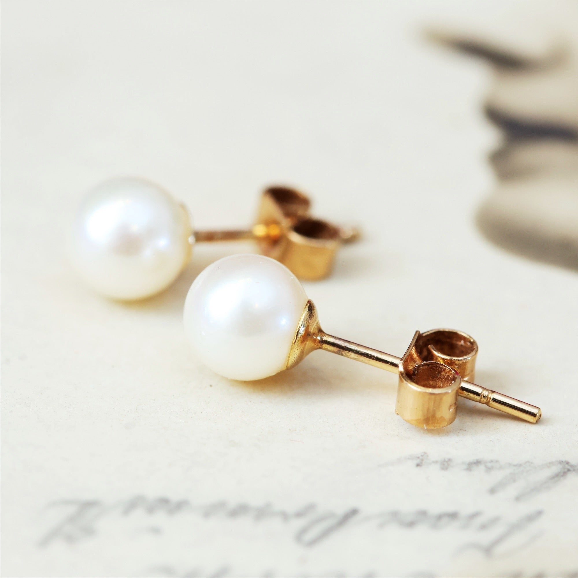 Saltwater pearl 2025 earrings stud