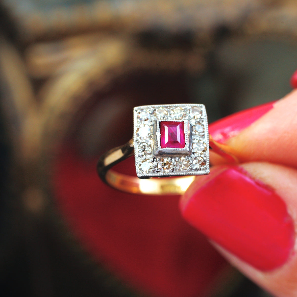 Vintage Art Deco Ruby & Diamond Cluster Ring