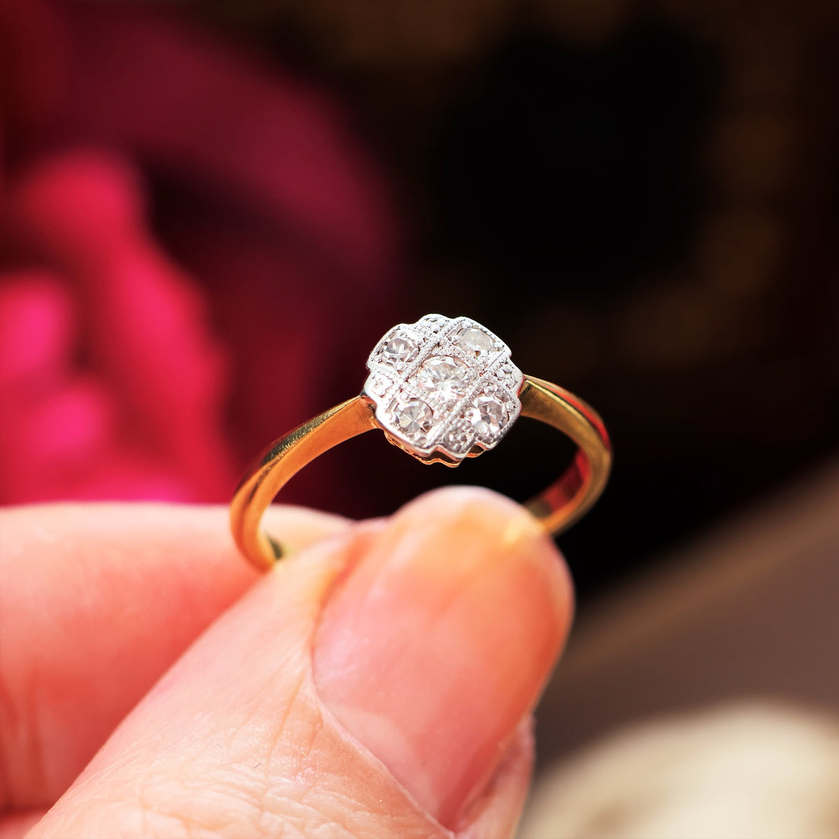 A Refined Vintage Art Deco Diamond Ring