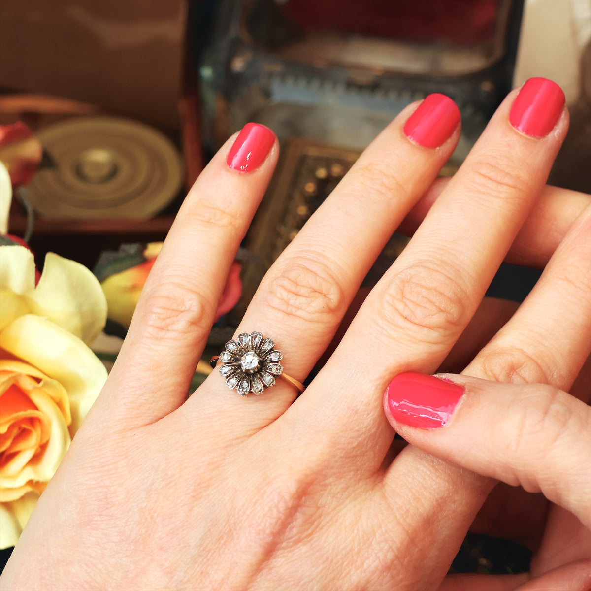 Perennial Beauty! Antique Daisy Diamond Cluster Ring