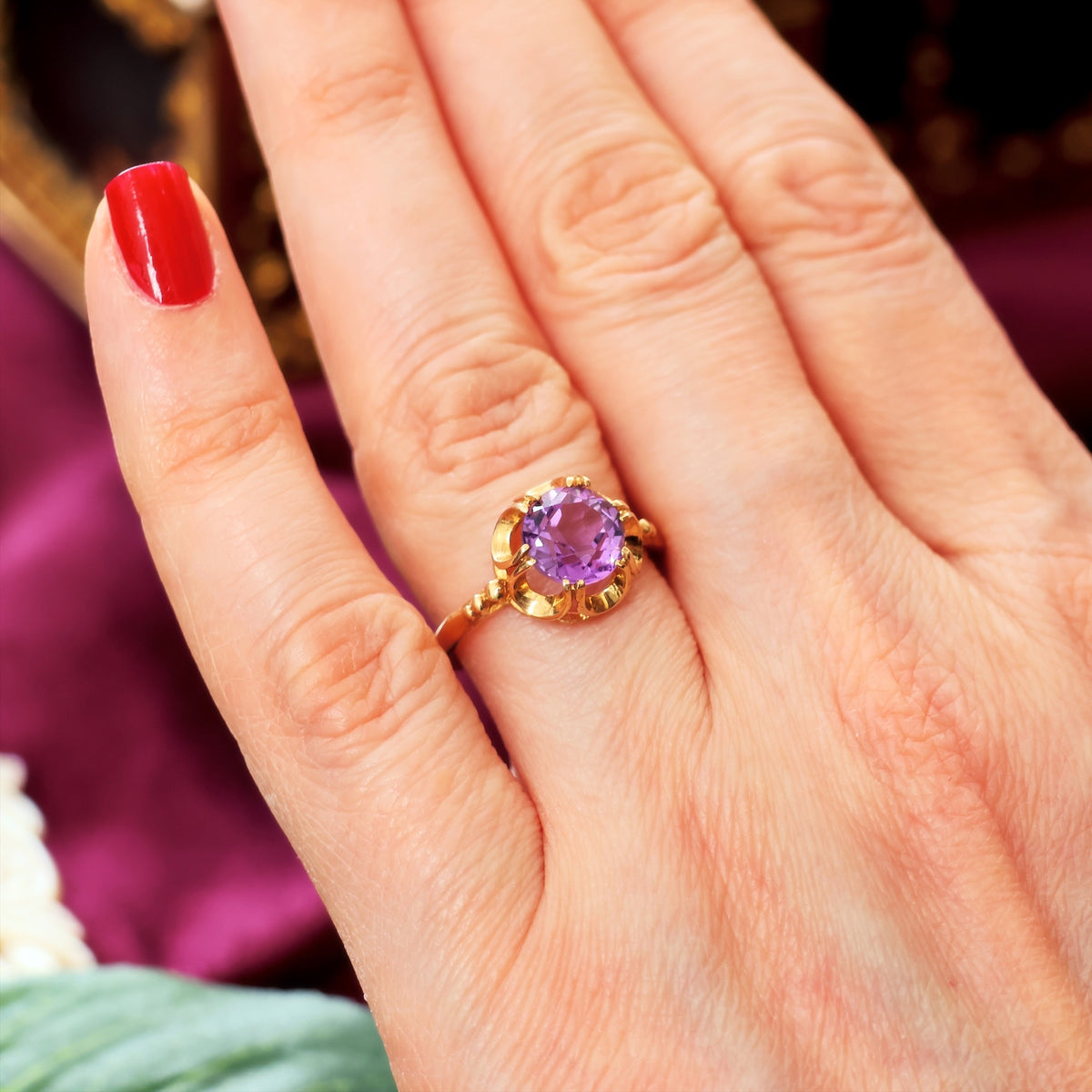 Vintage Date 1974 Lilac Amethyst Gem Ring