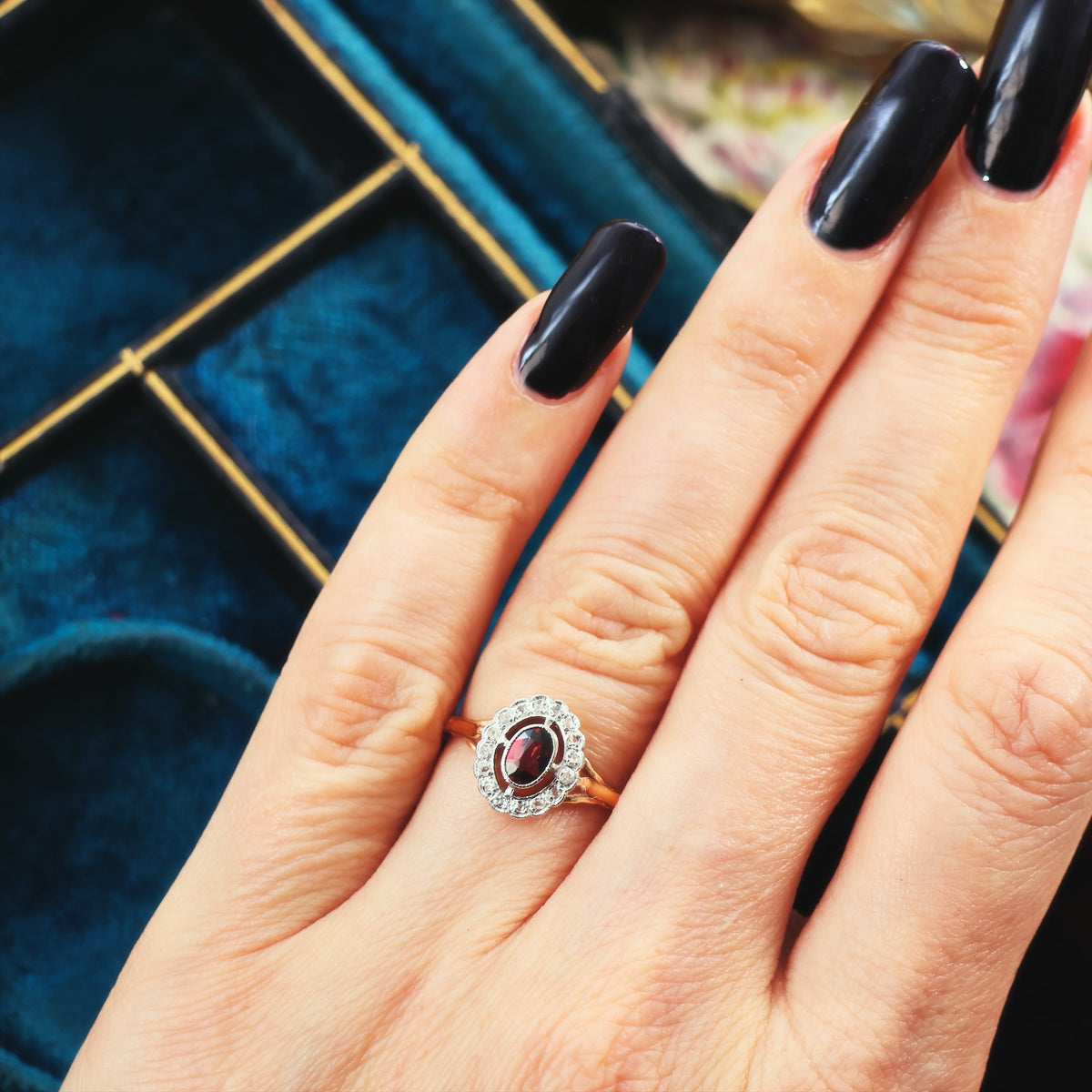 Vintage Pretty! Garnet & Diamond Cluster Ring