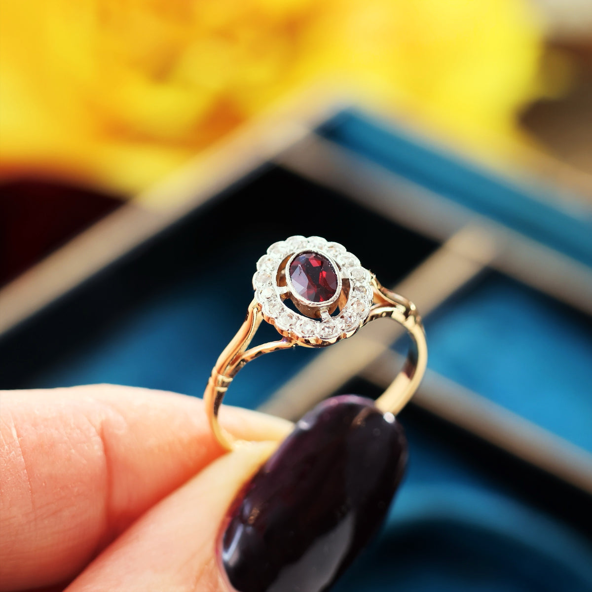 Vintage Pretty! Garnet & Diamond Cluster Ring