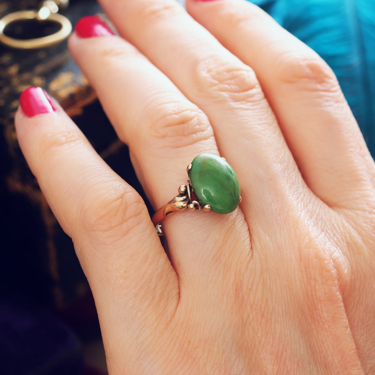 A Sensational Vintage Chinese 14K Gold Jadeite Dress Ring