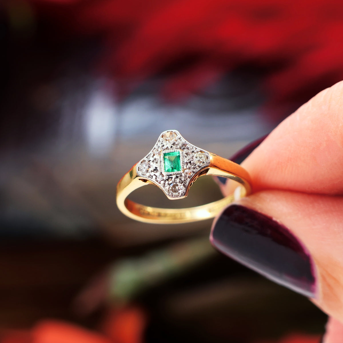 Vintage Art Deco Emerald & Diamond Cluster Ring