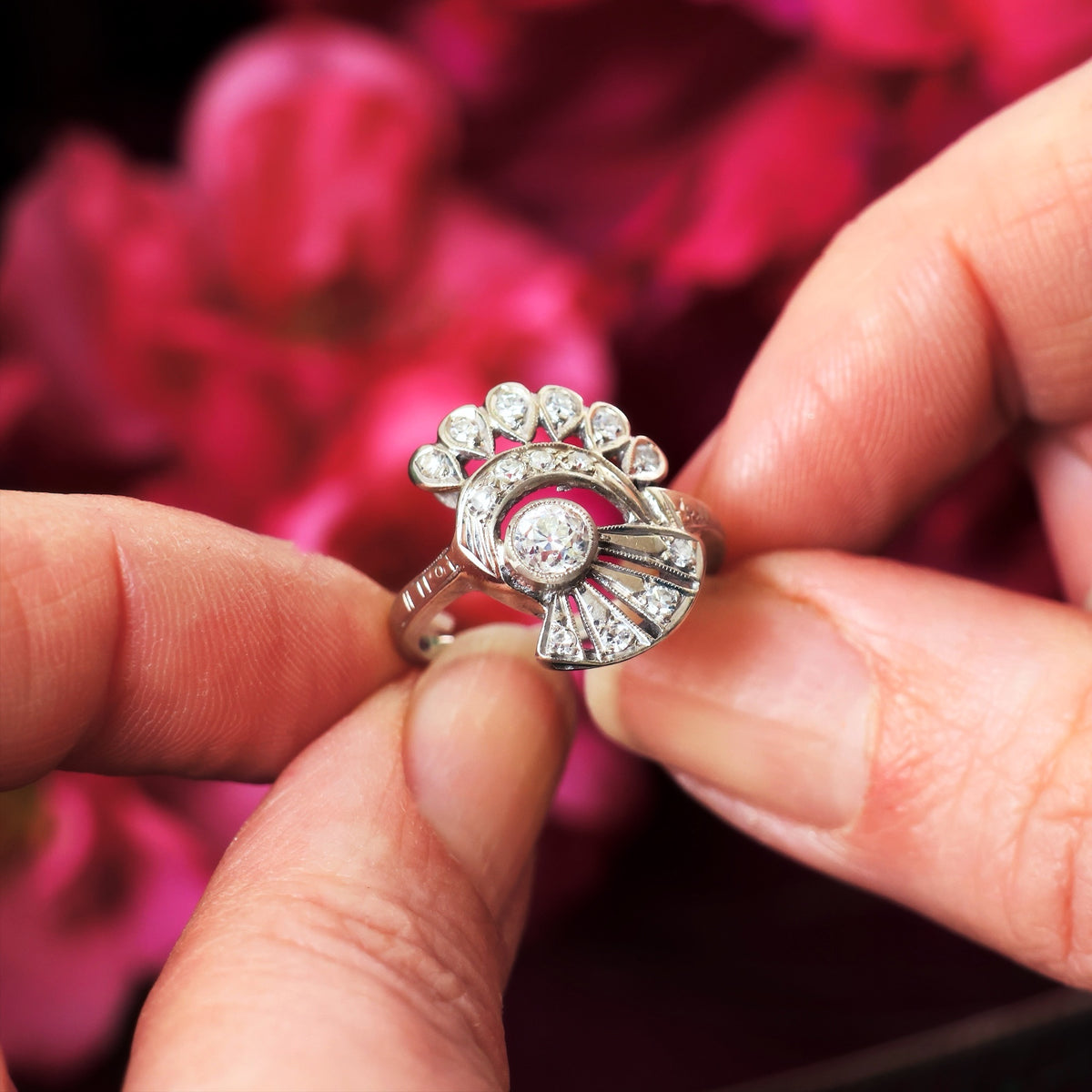 Extravagant Vintage Diamond Cocktail Ring