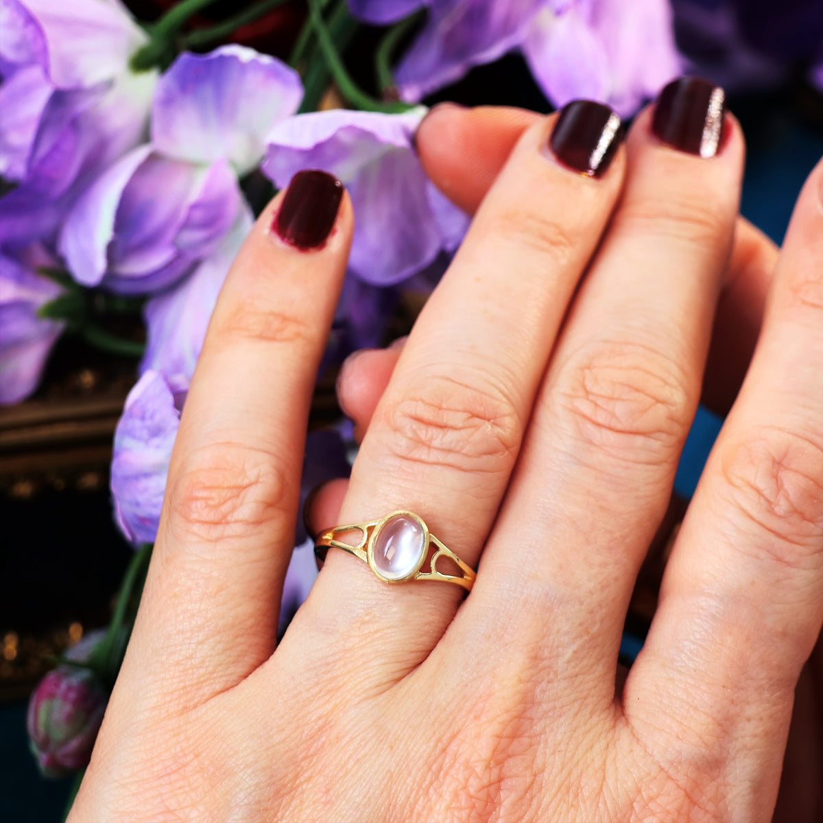 Edwardian Style 9ct Gold Blue Moonstone Ring