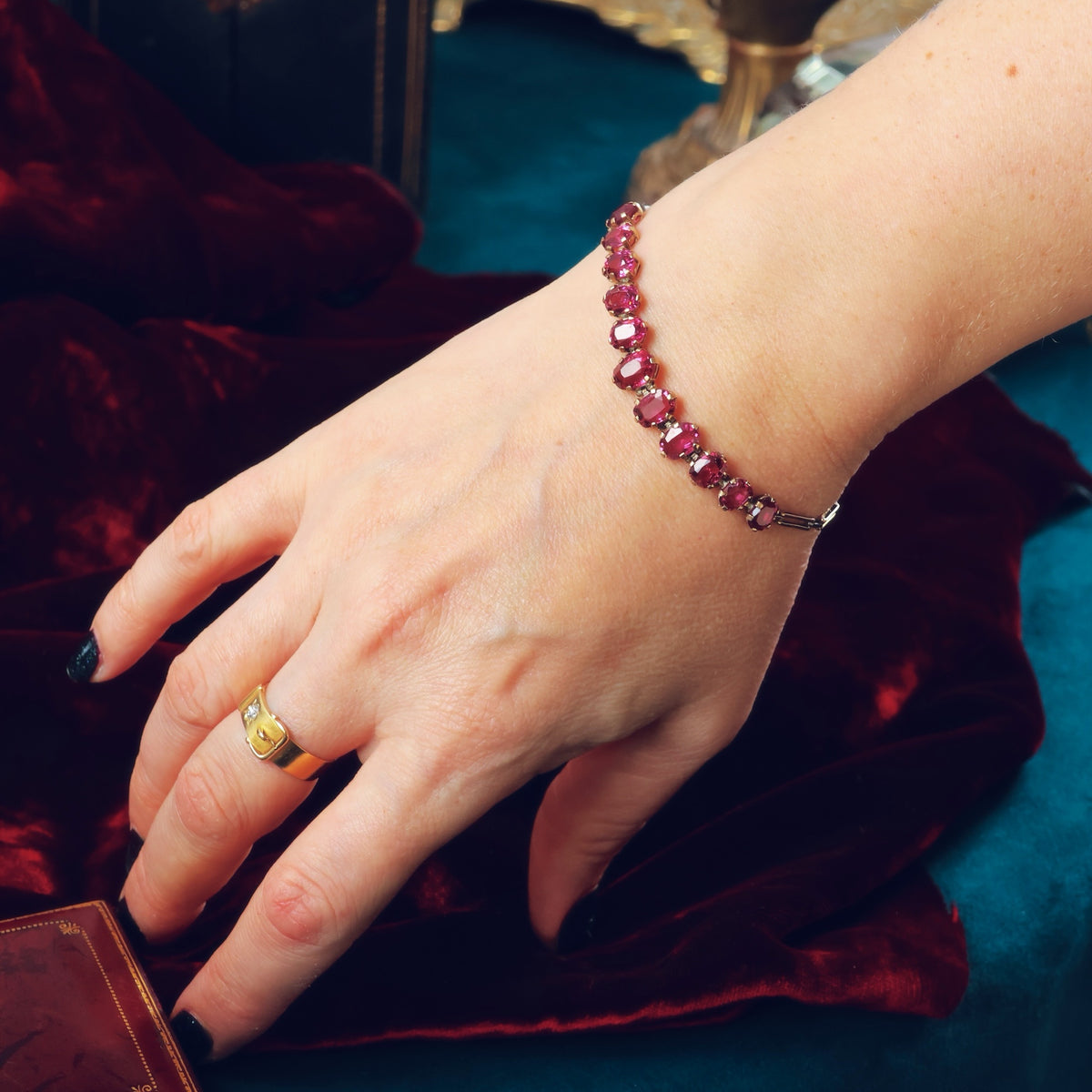 Luscious Vintage Edwardian Almandine Garnet Bracelet