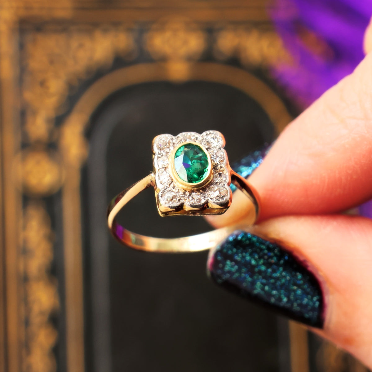 Vivacious Vintage Emerald & Diamond Cluster Ring