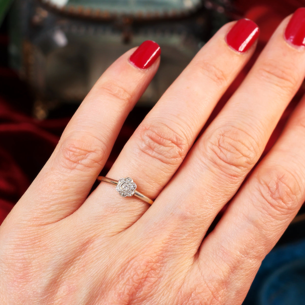 Sweetheart Little Vintage Diamond Daisy Ring