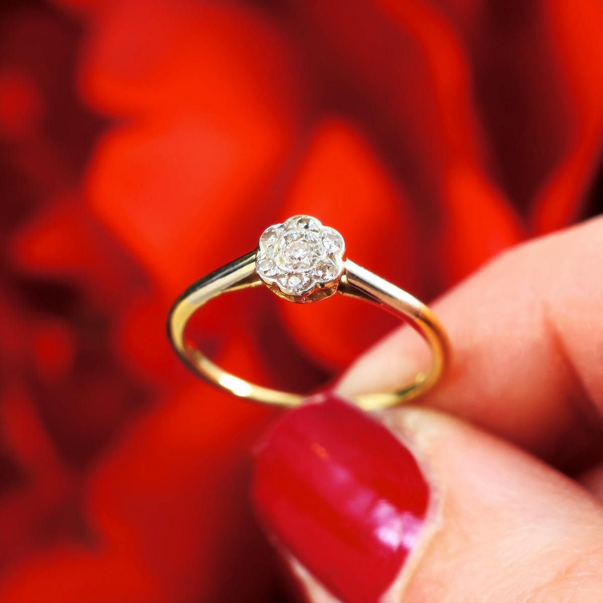 Sweetheart Little Vintage Diamond Daisy Ring