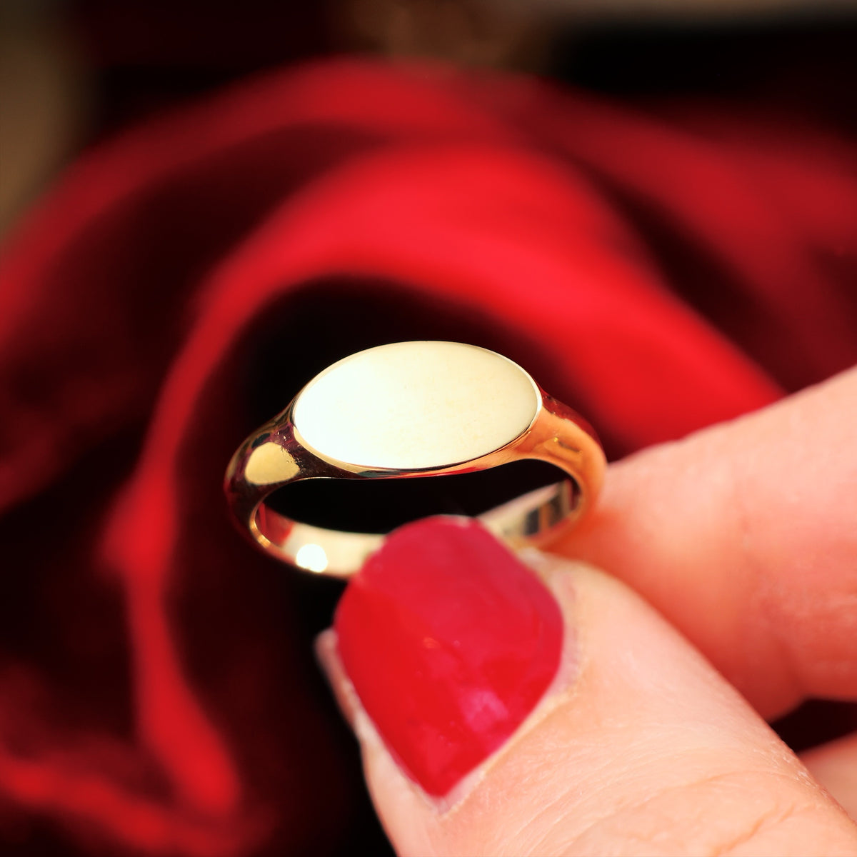 Antique Style 9ct Gold Signet Ring