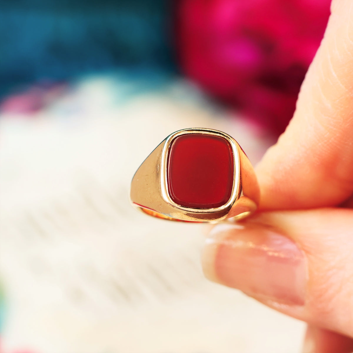 Vintage 9ct Gold Carnelian Signet Ring