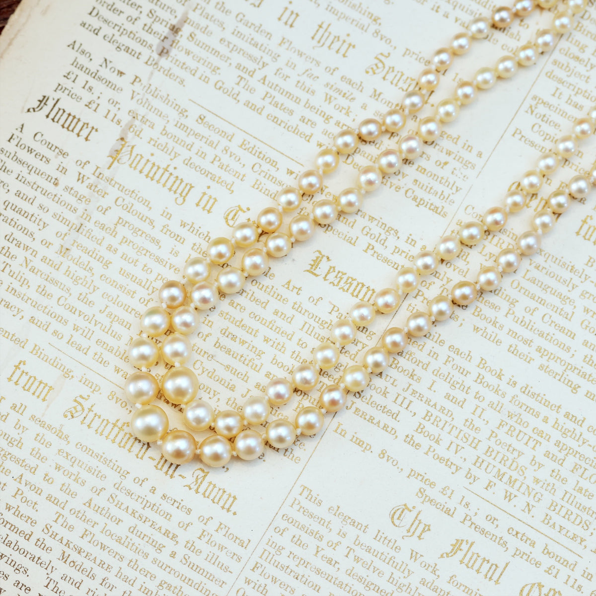 Classique Style! Vintage Cultured Pearl Necklace