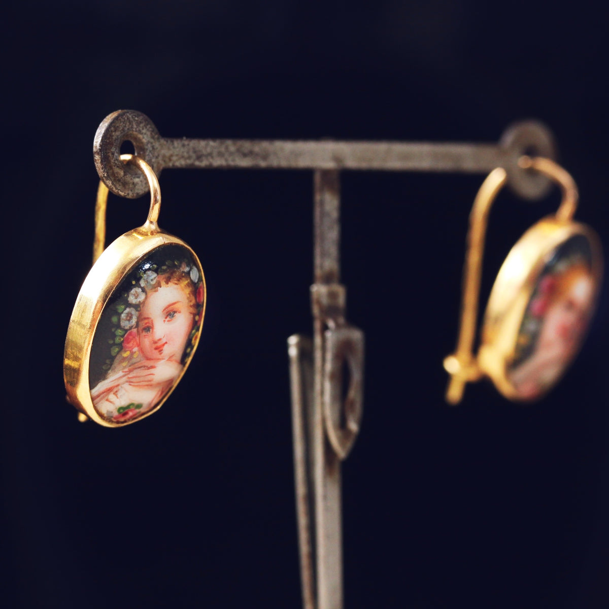 Vintage 18ct Gold Continental Enamel Earrings