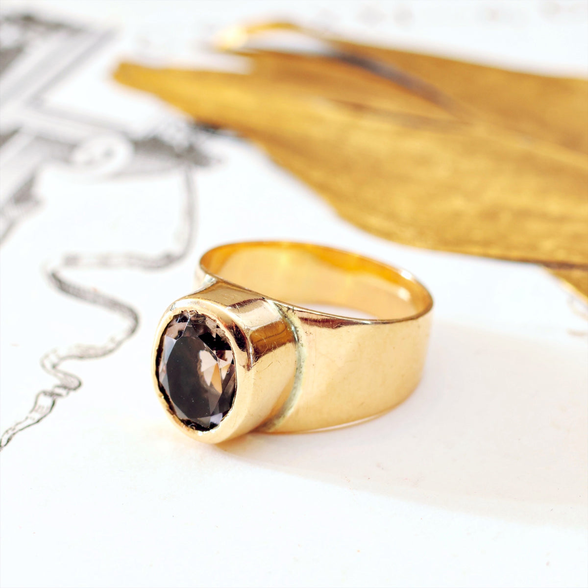 Vintage Modernist 9ct Gold Smokey Quartz Ring