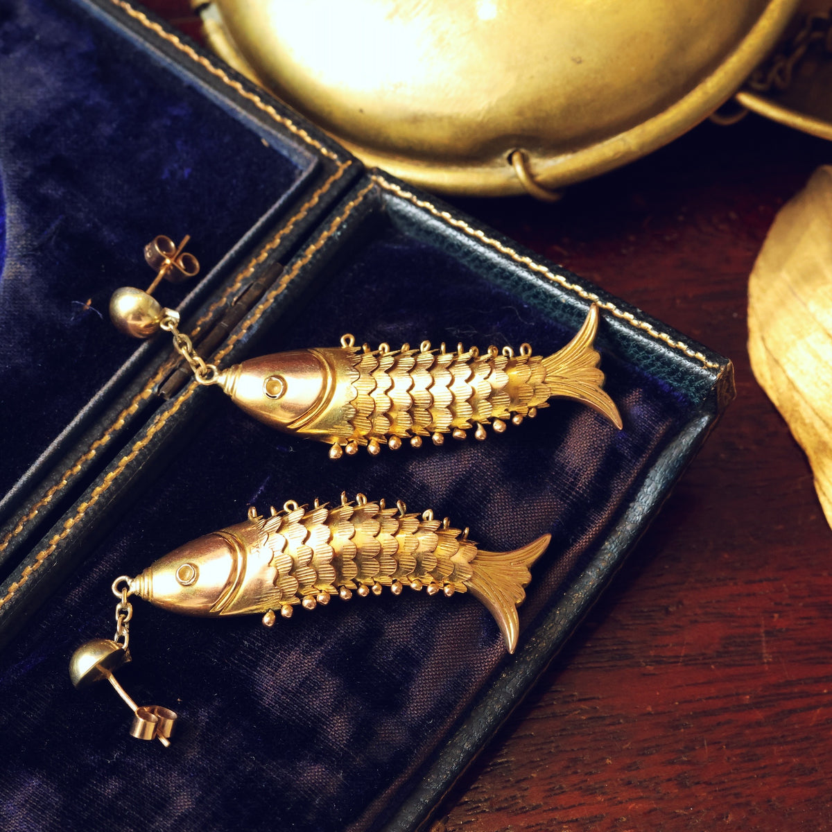 INCREDIBLE 14ct Gold Vintage Articulated Carp Fish Earrings