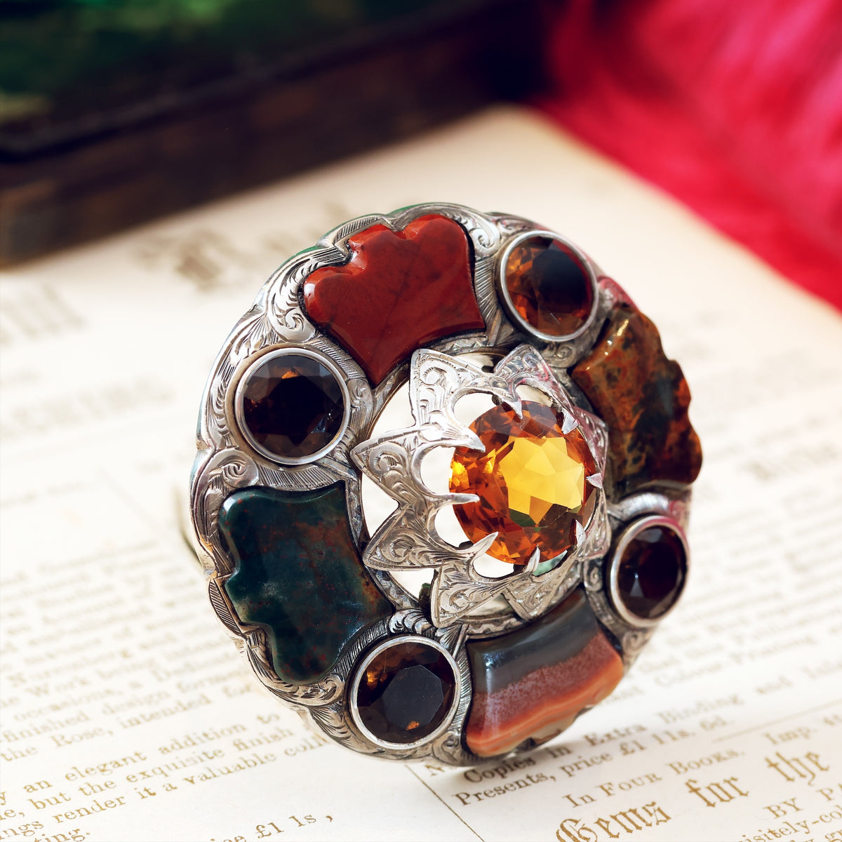 Antique Victorian Scottish Agate Specimen Brooch