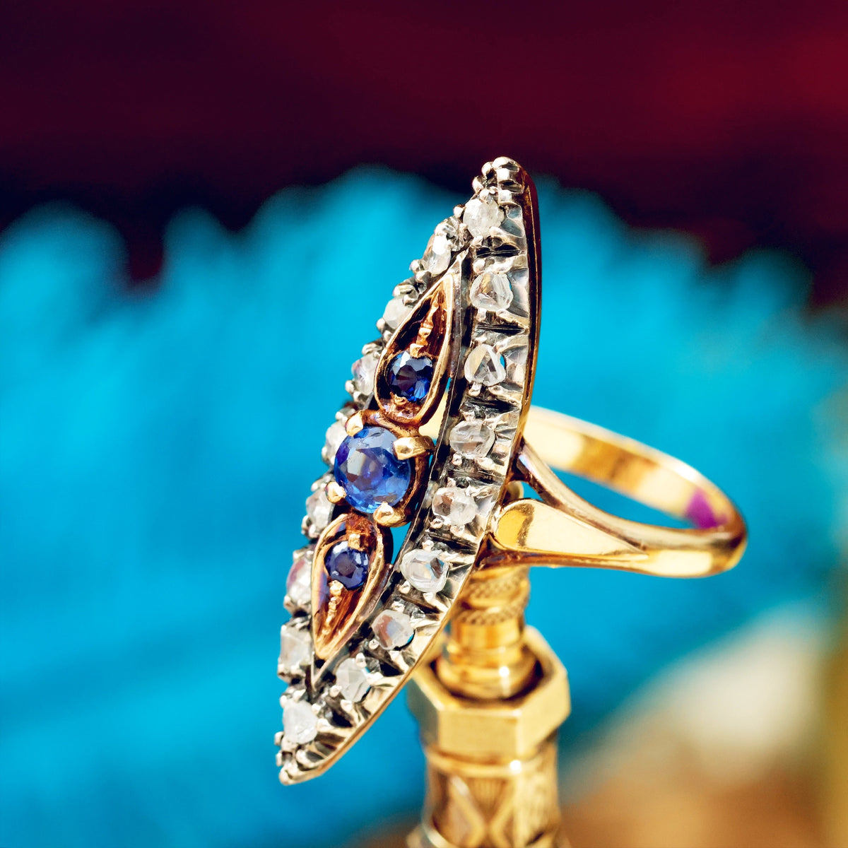 Extravagant Vintage Sapphire & Diamond Cocktail Ring