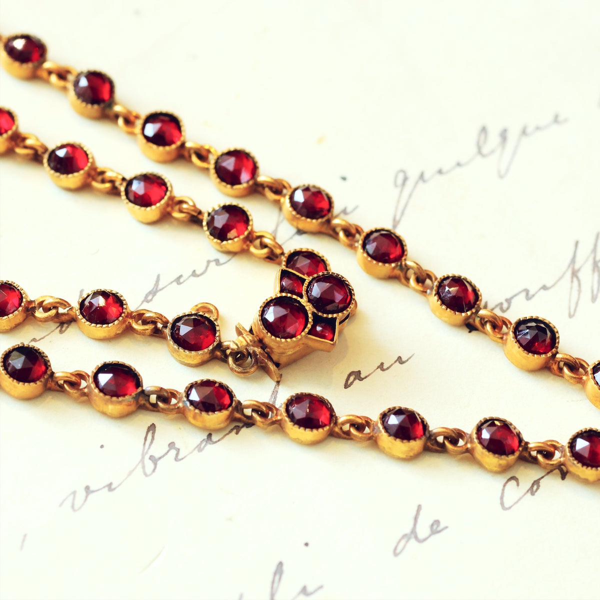 Beautiful Vintage Bohemian Garnet Necklet