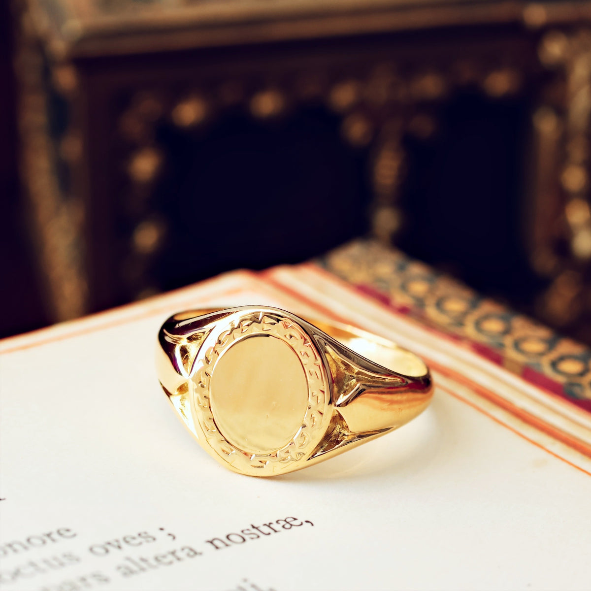 Vintage Date 1961 Men's 18ct Gold Signet Ring