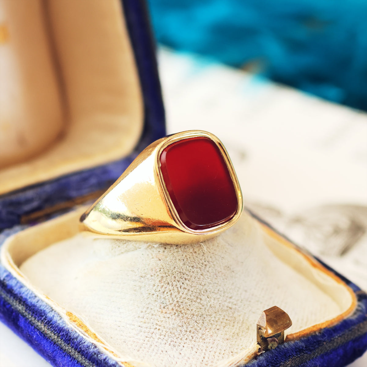 Vintage 9ct Gold Carnelian Signet Ring