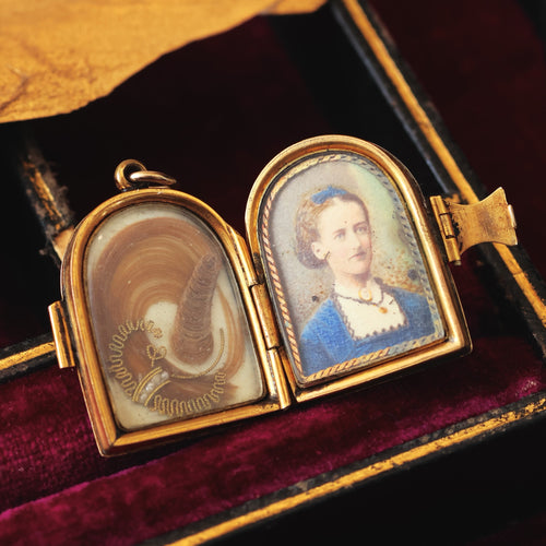 Antique Victorian Book Memento Locket