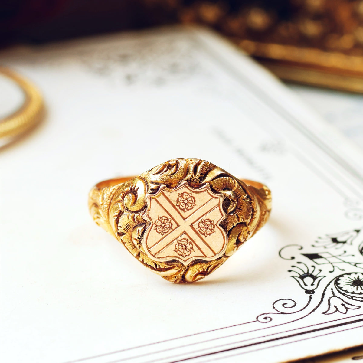 Antique 15ct Gold Tudor Rose Crest Signet Ring