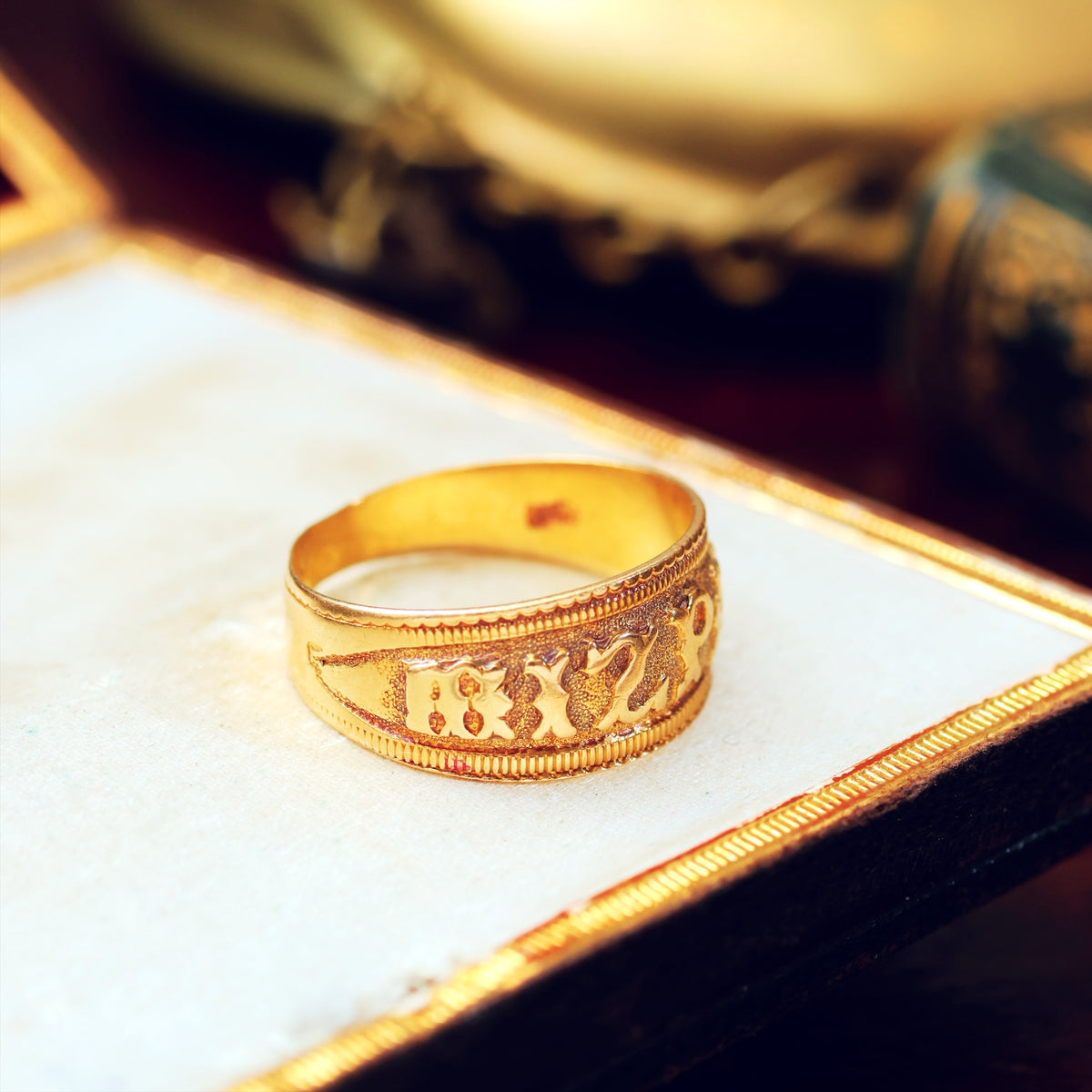 Antique Date 1886 18ct Gold MIZPAH Ring