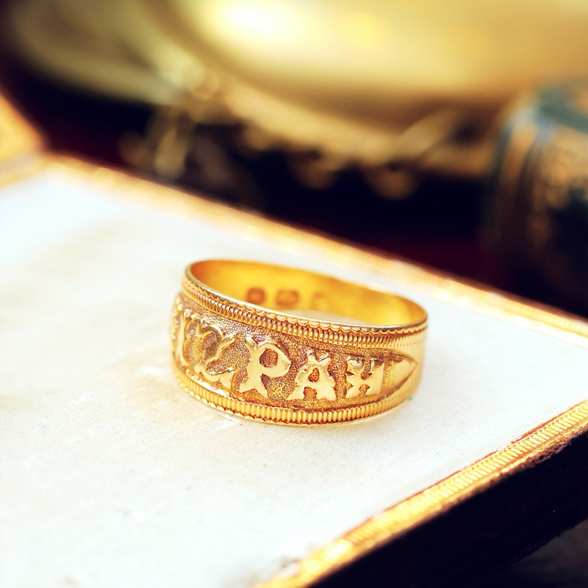 Antique Date 1886 18ct Gold MIZPAH Ring