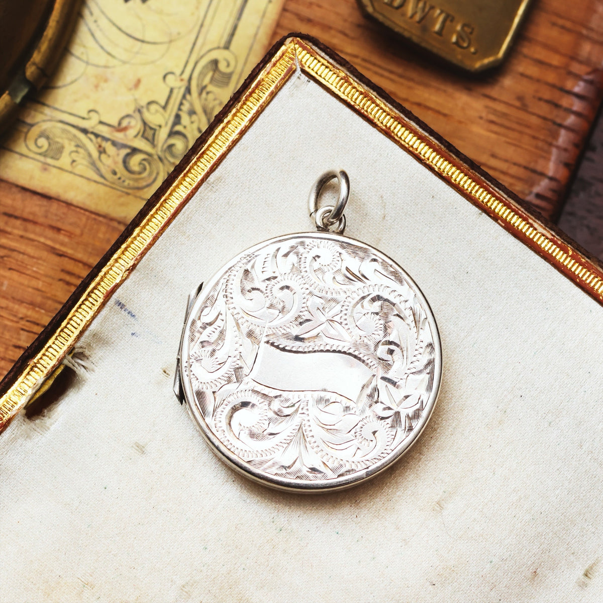 Antique Date 1919 Floral Silver Locket