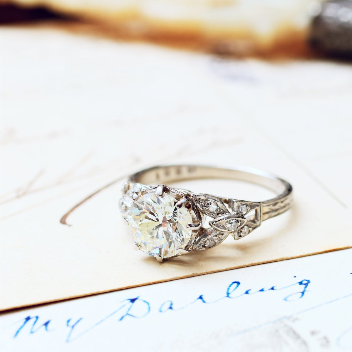 Sublime Vintage 1950's Platinum & Diamond Engagement Ring