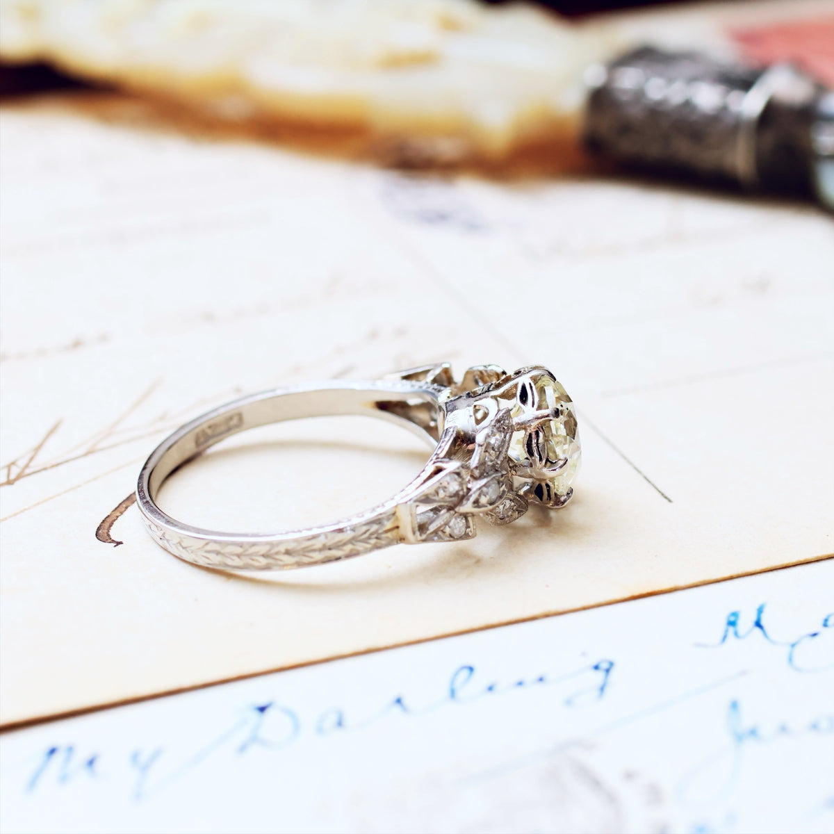 Sublime Vintage 1950's Platinum & Diamond Engagement Ring