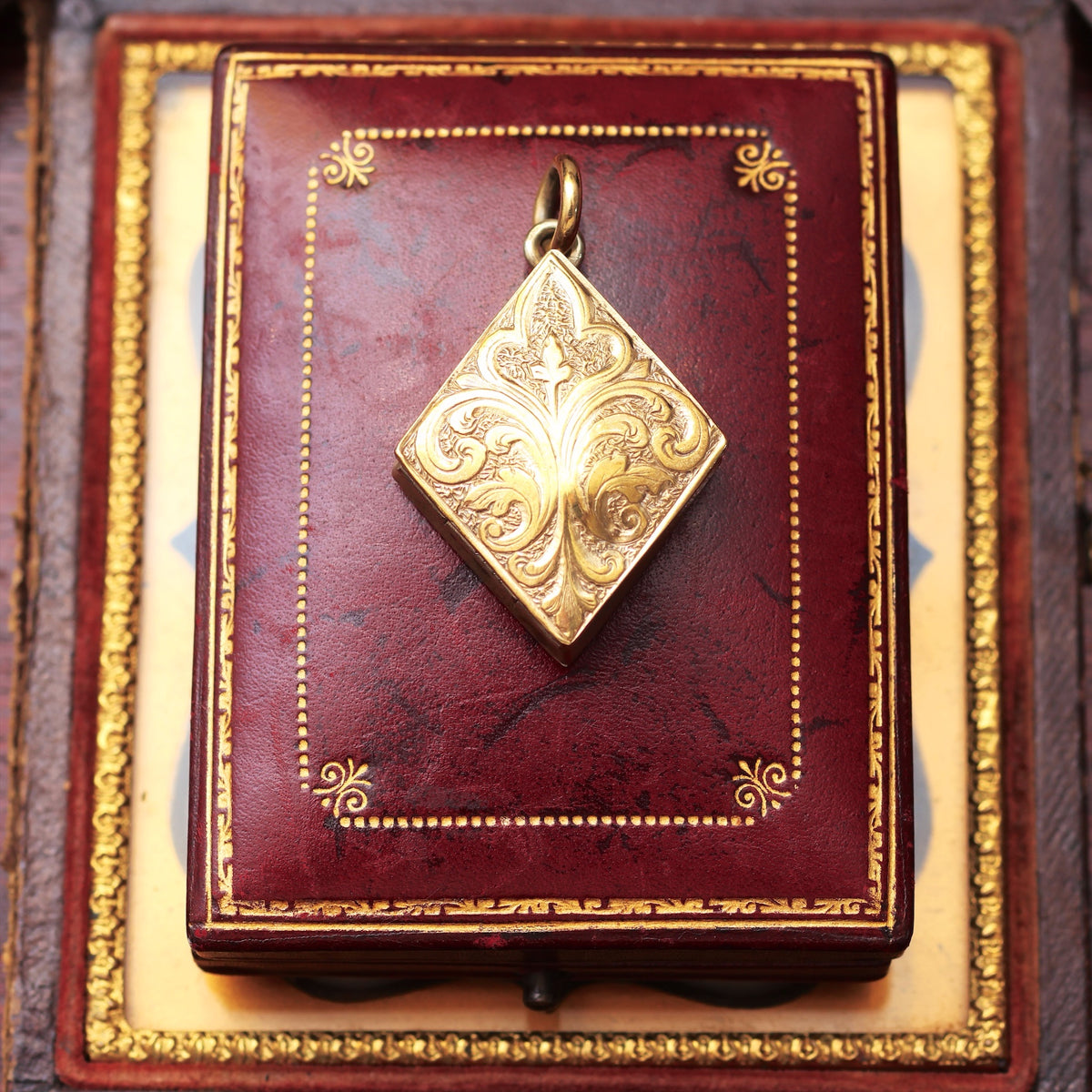 Antique Victorian Gothic Period Gold Locket