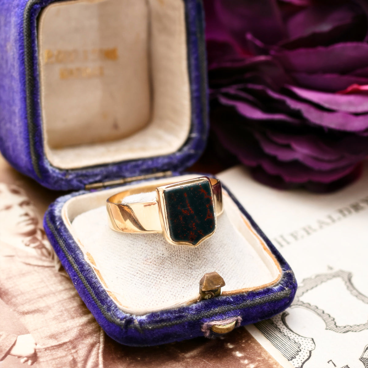 Noble Date 1898 18ct Gold Heliotrope Gent's Signet Ring