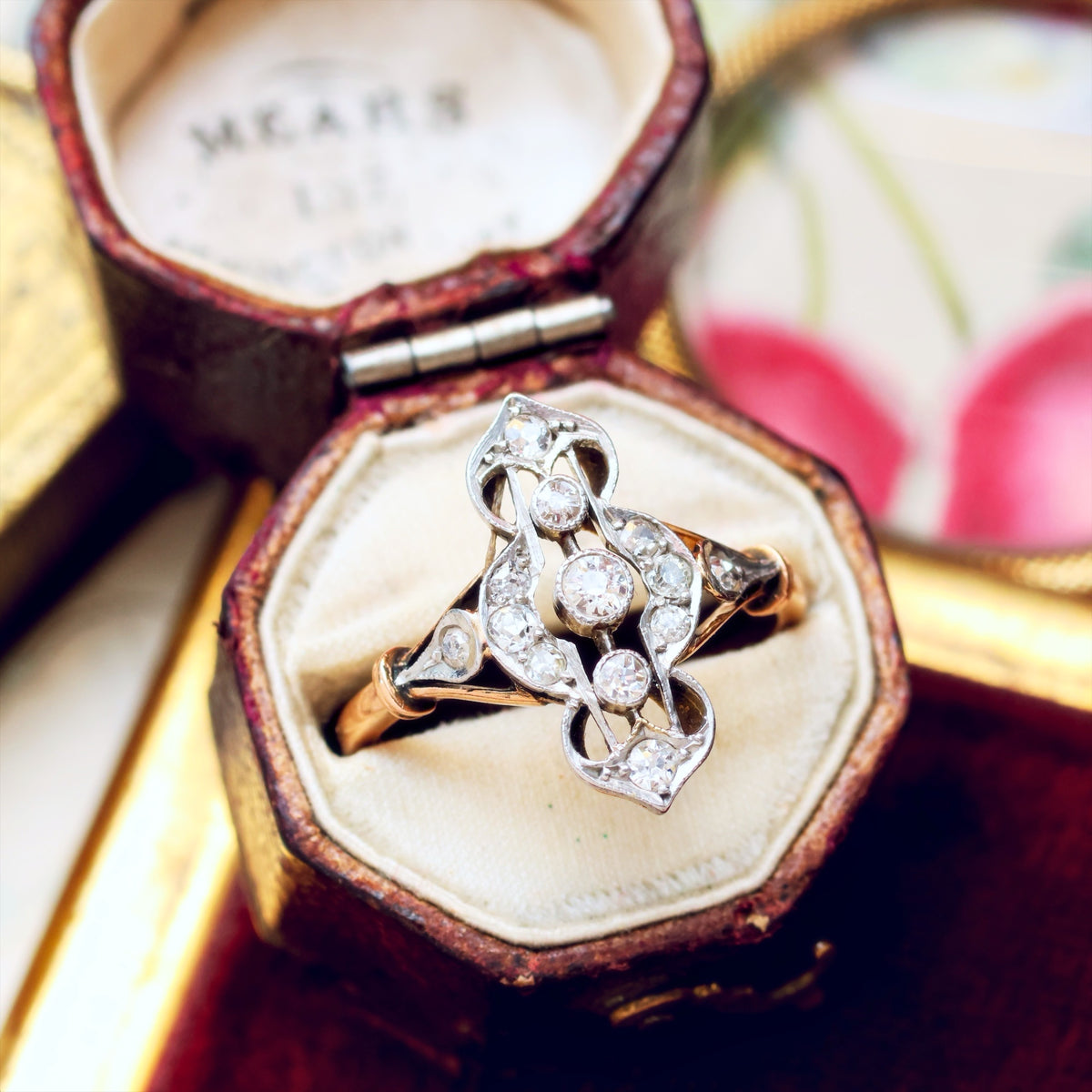 Loveliest Charm! Fine Vintage Diamond Panel Ring