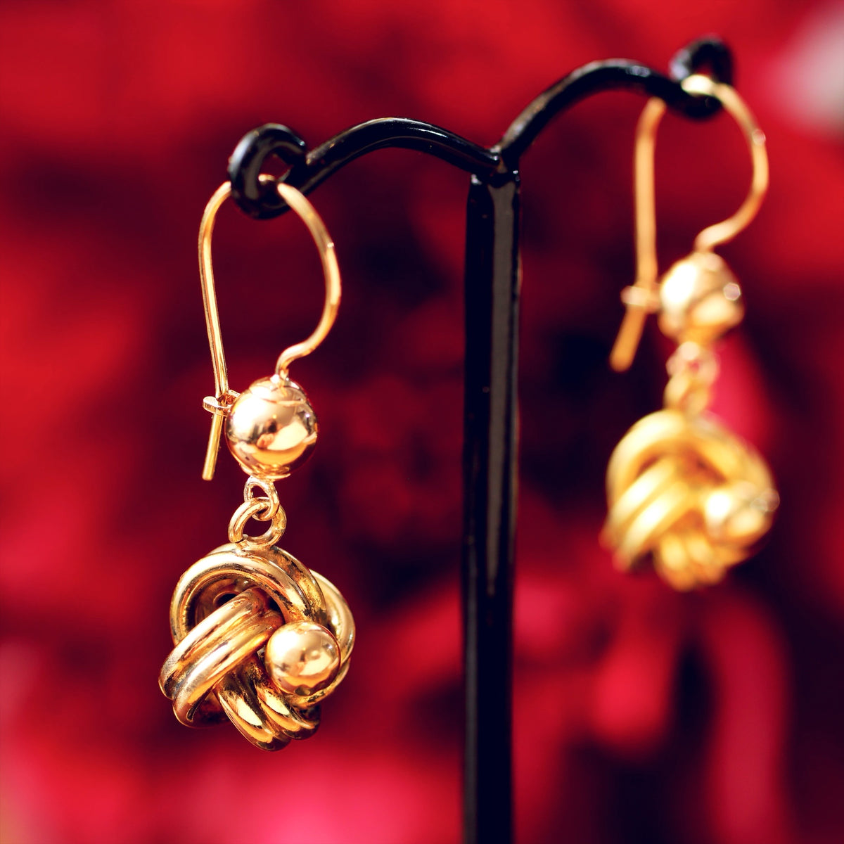 Classic Vintage 9ct Gold Knot Earrings