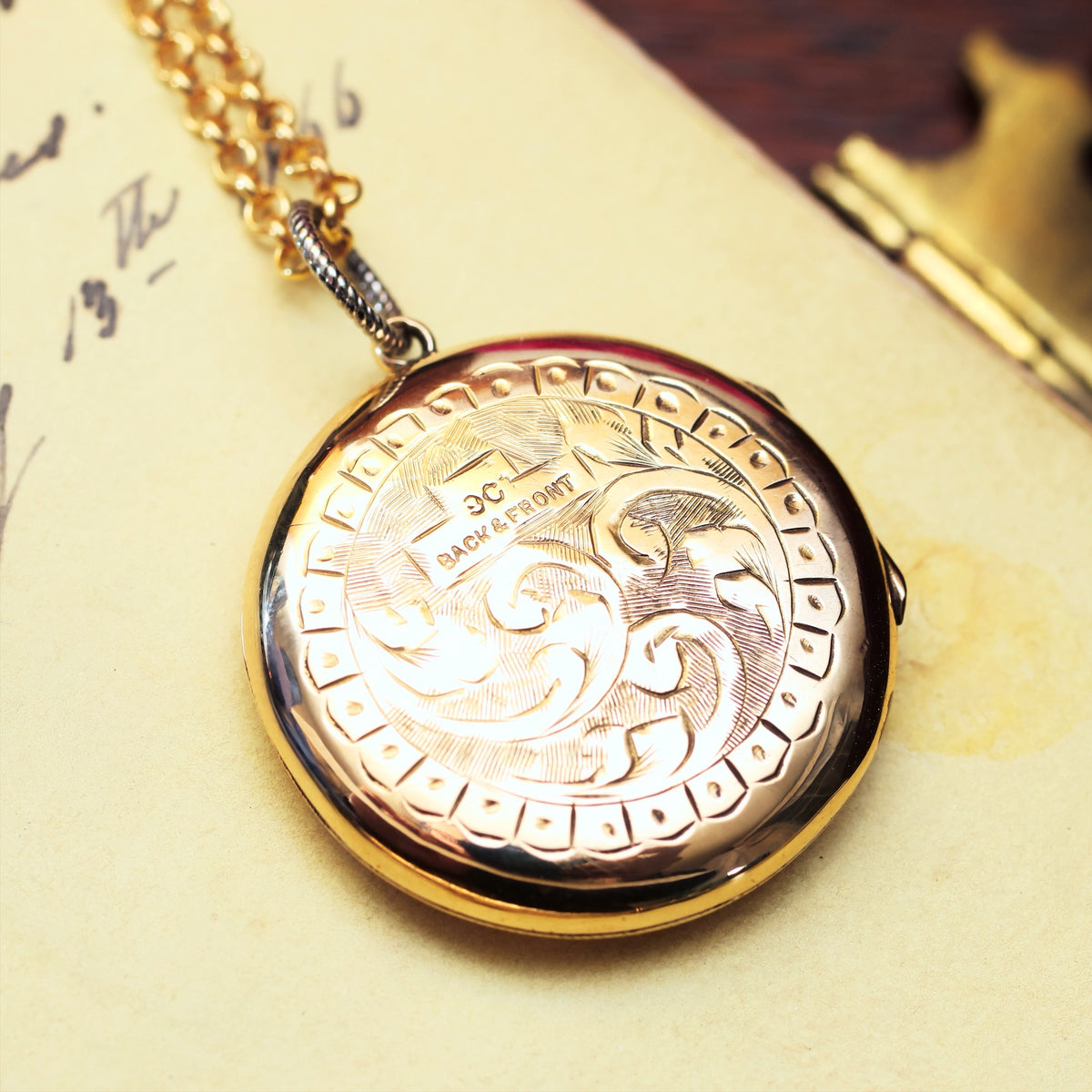 Vintage 9ct Gold Locket