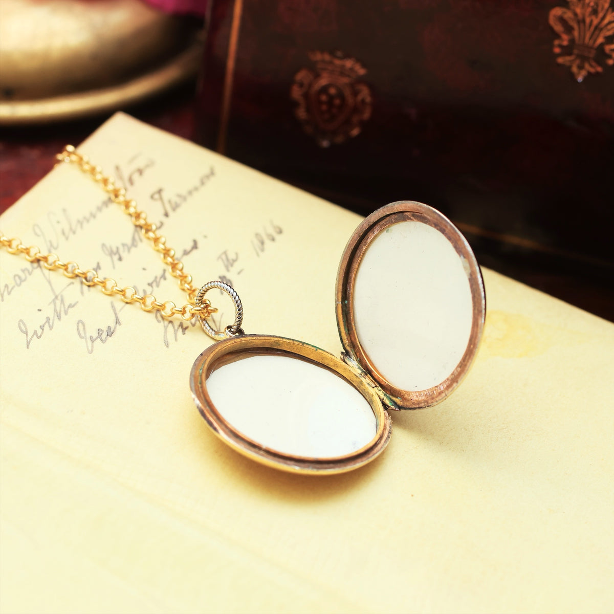 Hand Engraved Vintage 9ct Gold Locket