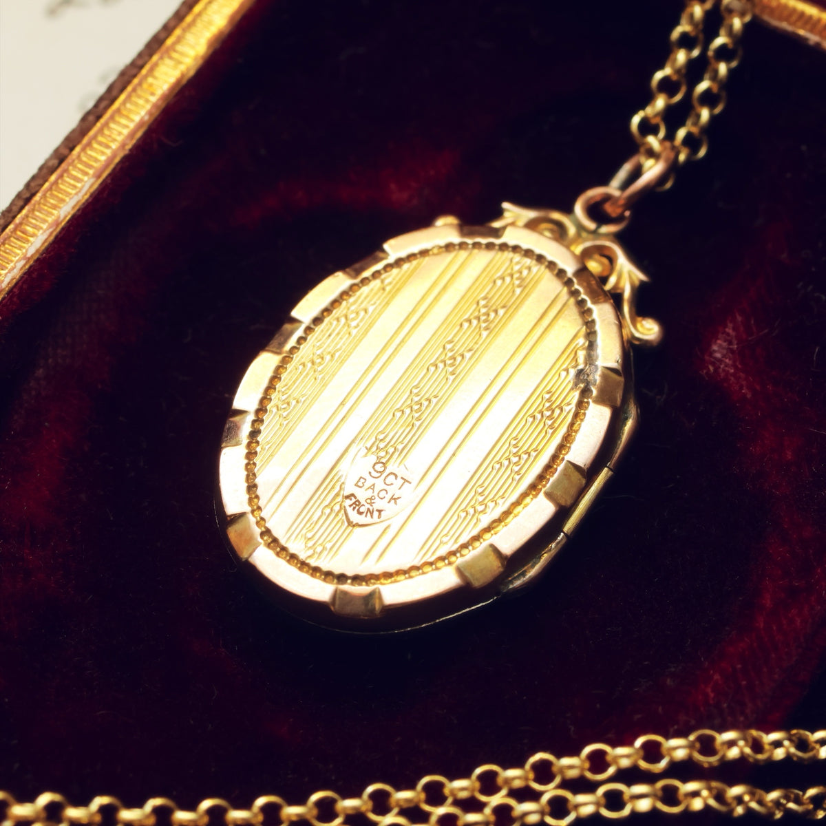 Antique Edwardian 9ct Gold Locket