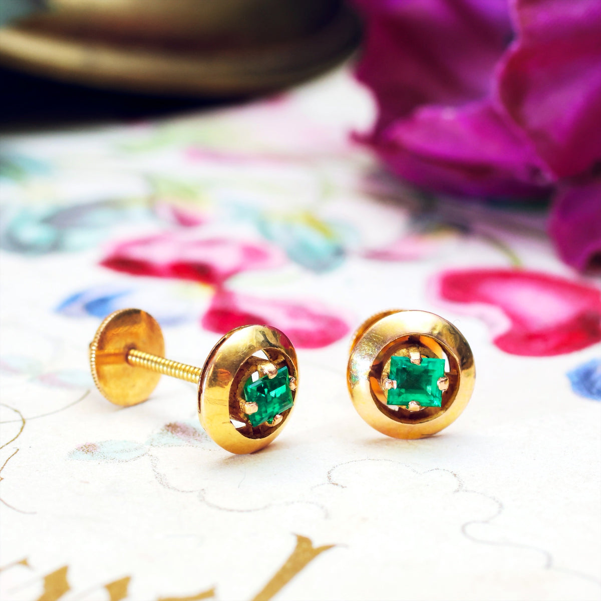 Top Quality Verdant Green Emerald Earrings