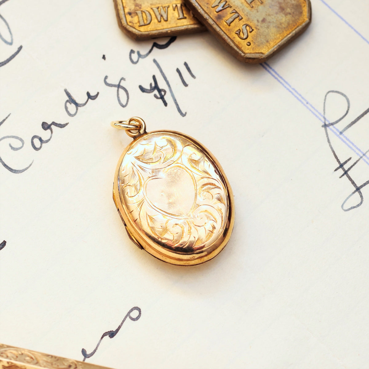 Vintage 9ct Gold Hand Engraved Locket