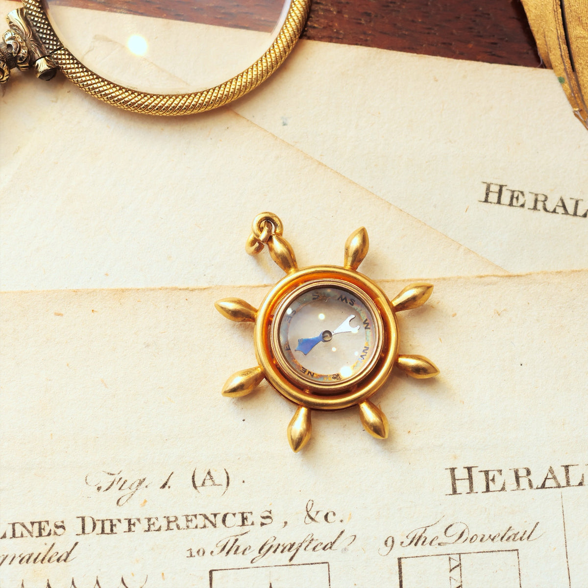 Quirky Antique Victorian 18ct Gold Nautical Compass