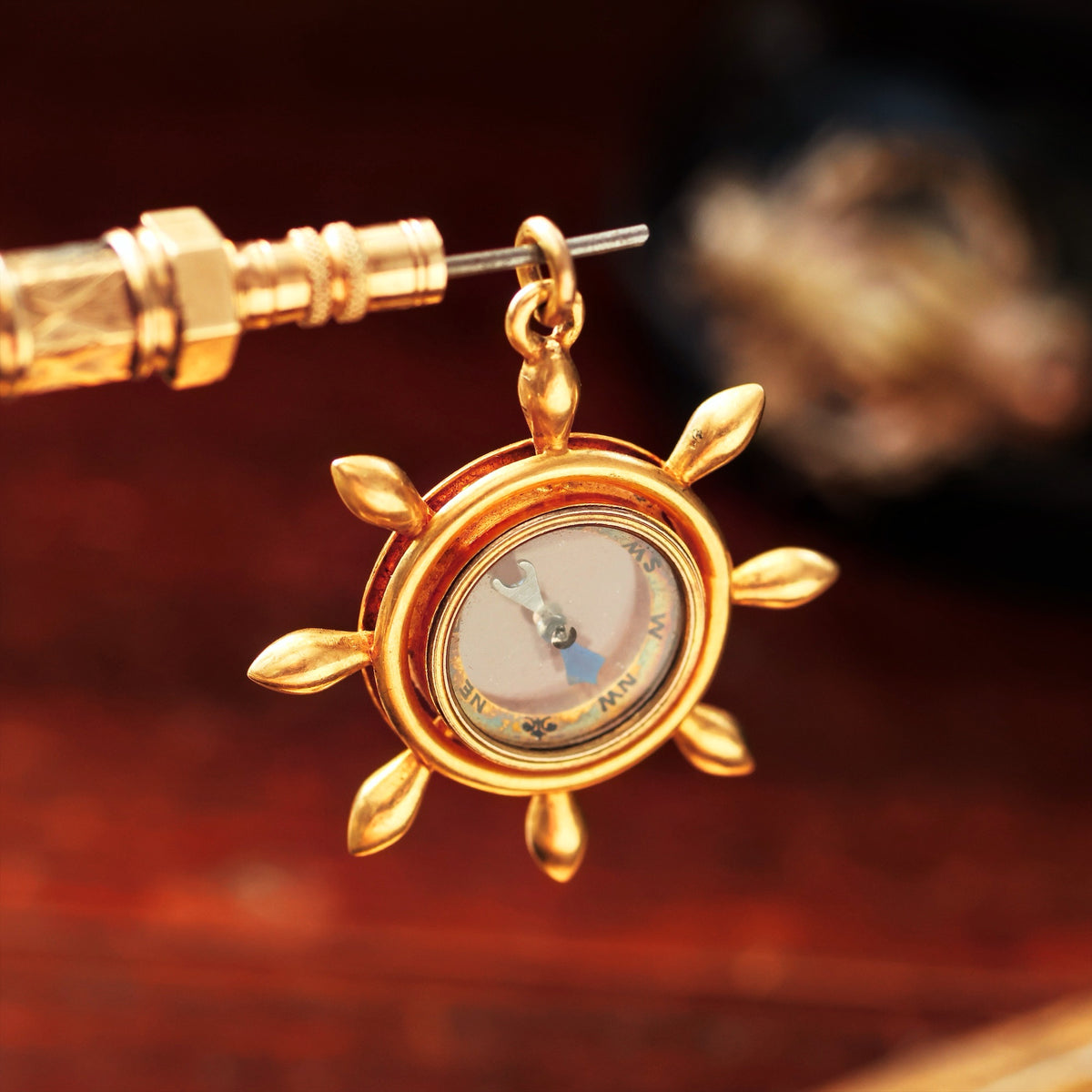 Quirky Antique Victorian 18ct Gold Nautical Compass