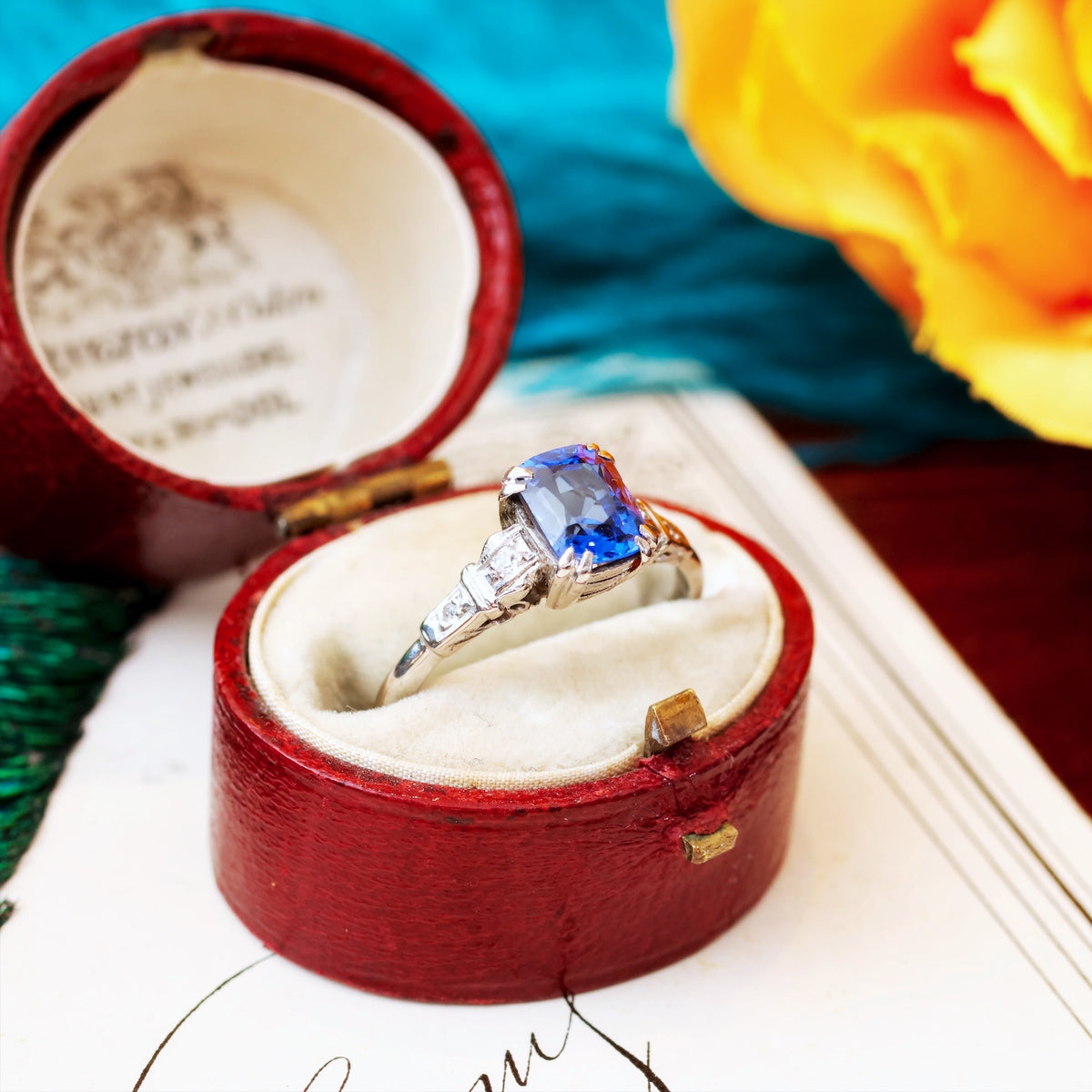 Vintage Art Deco Sapphire & Diamond Engagement Ring