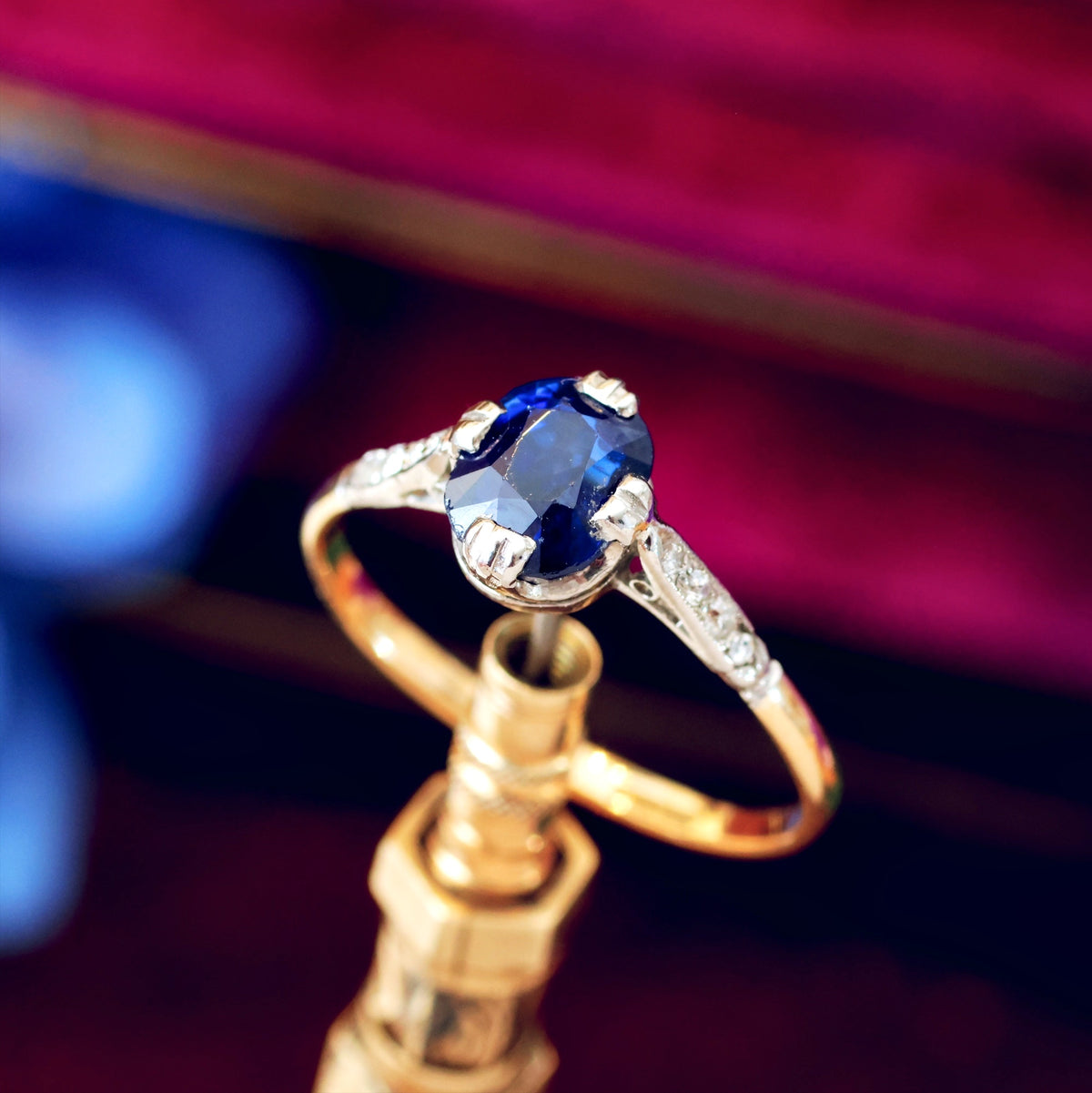 Vintage 1920's Sapphire & Diamond Ring