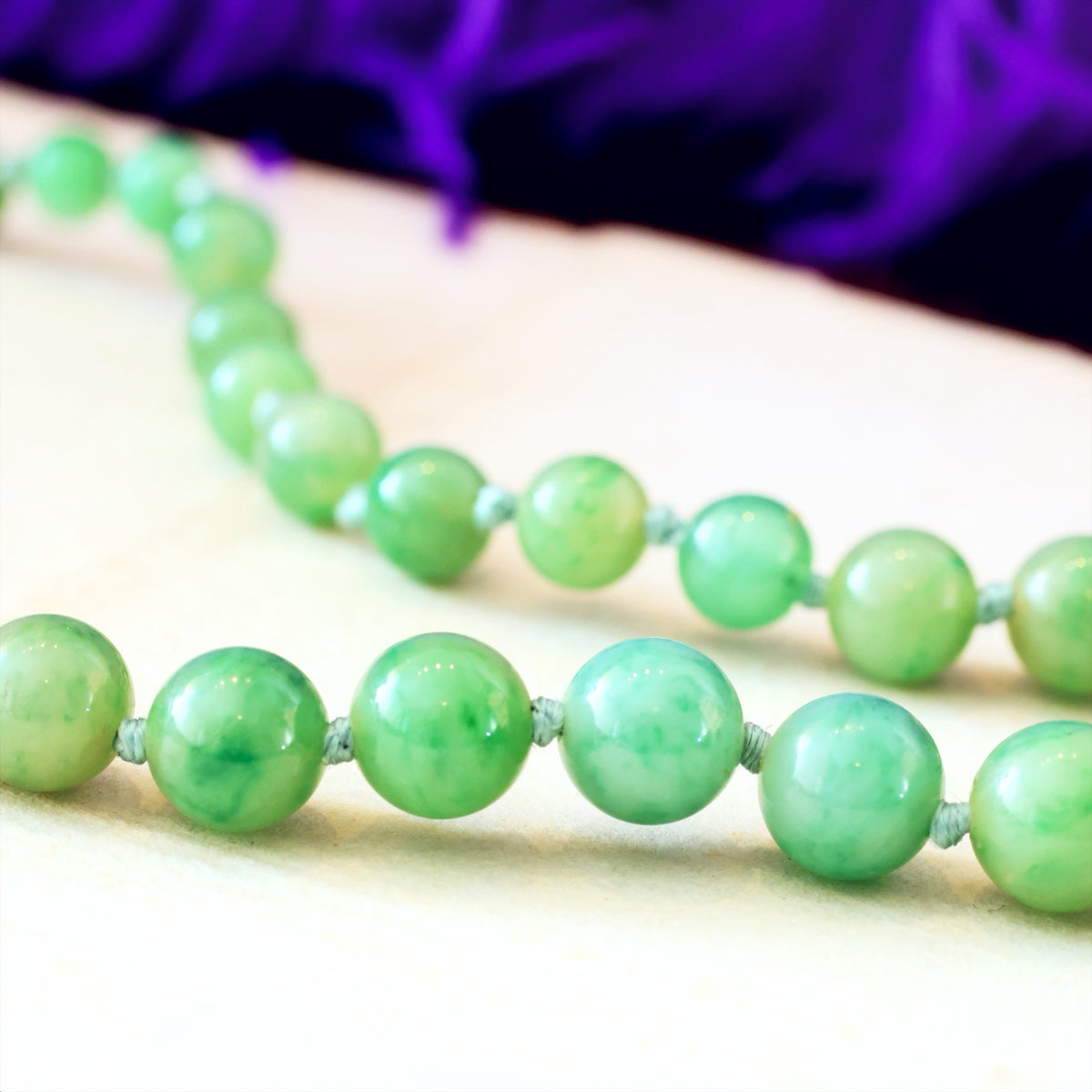 Vintage Art Deco Jade Bead Necklace