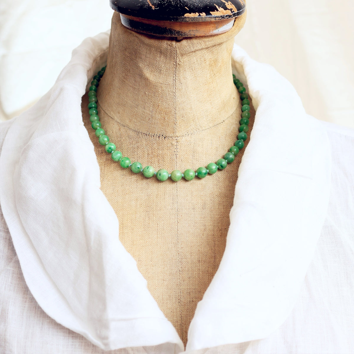 Vintage Art Deco Jade Bead Necklace