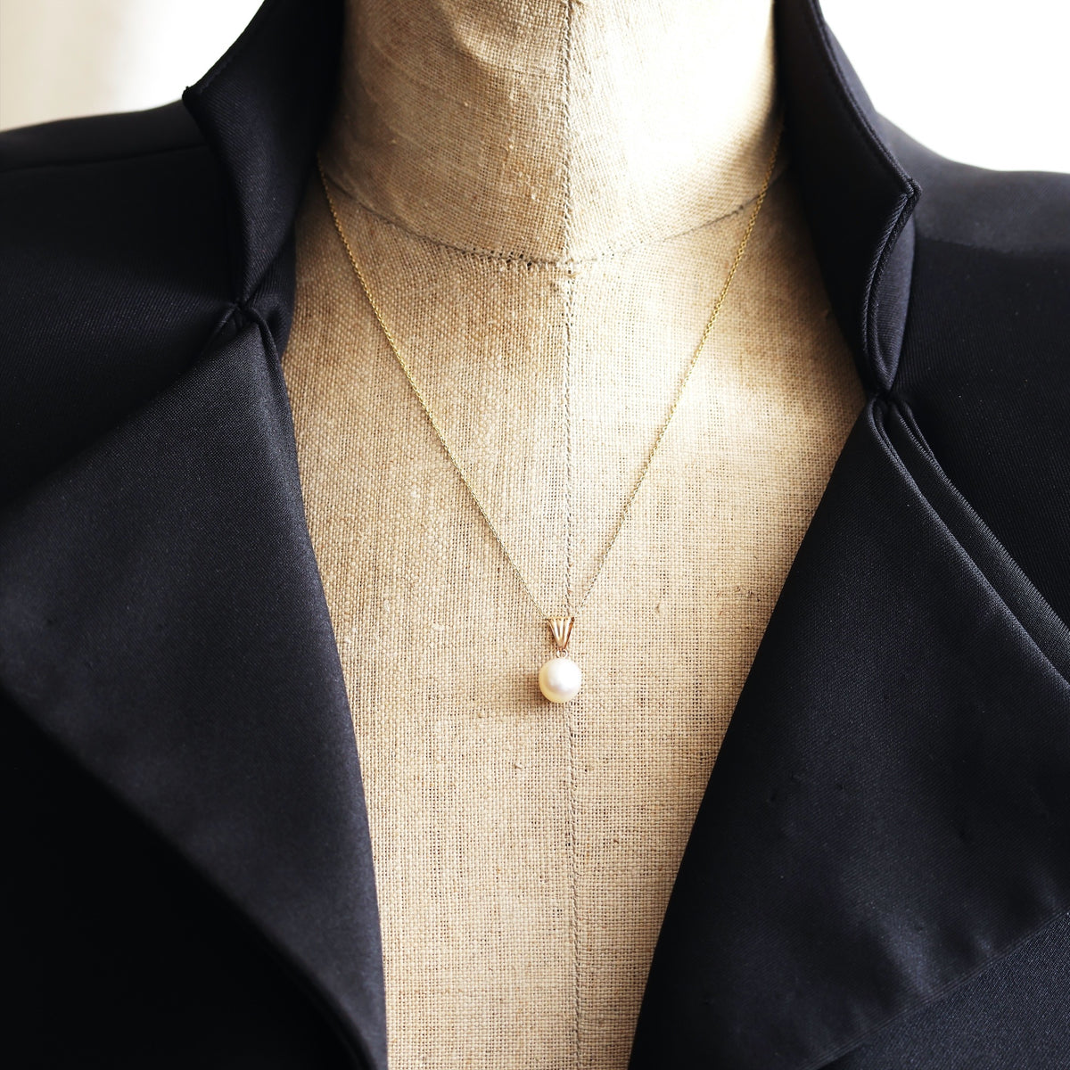 Classic Cultured Saltwater Pearl Pendant