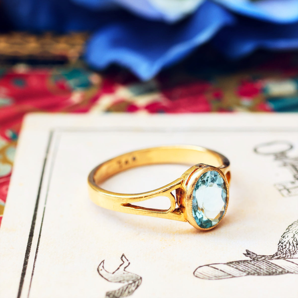 Date 1921 18ct Gold Aquamarine Ring